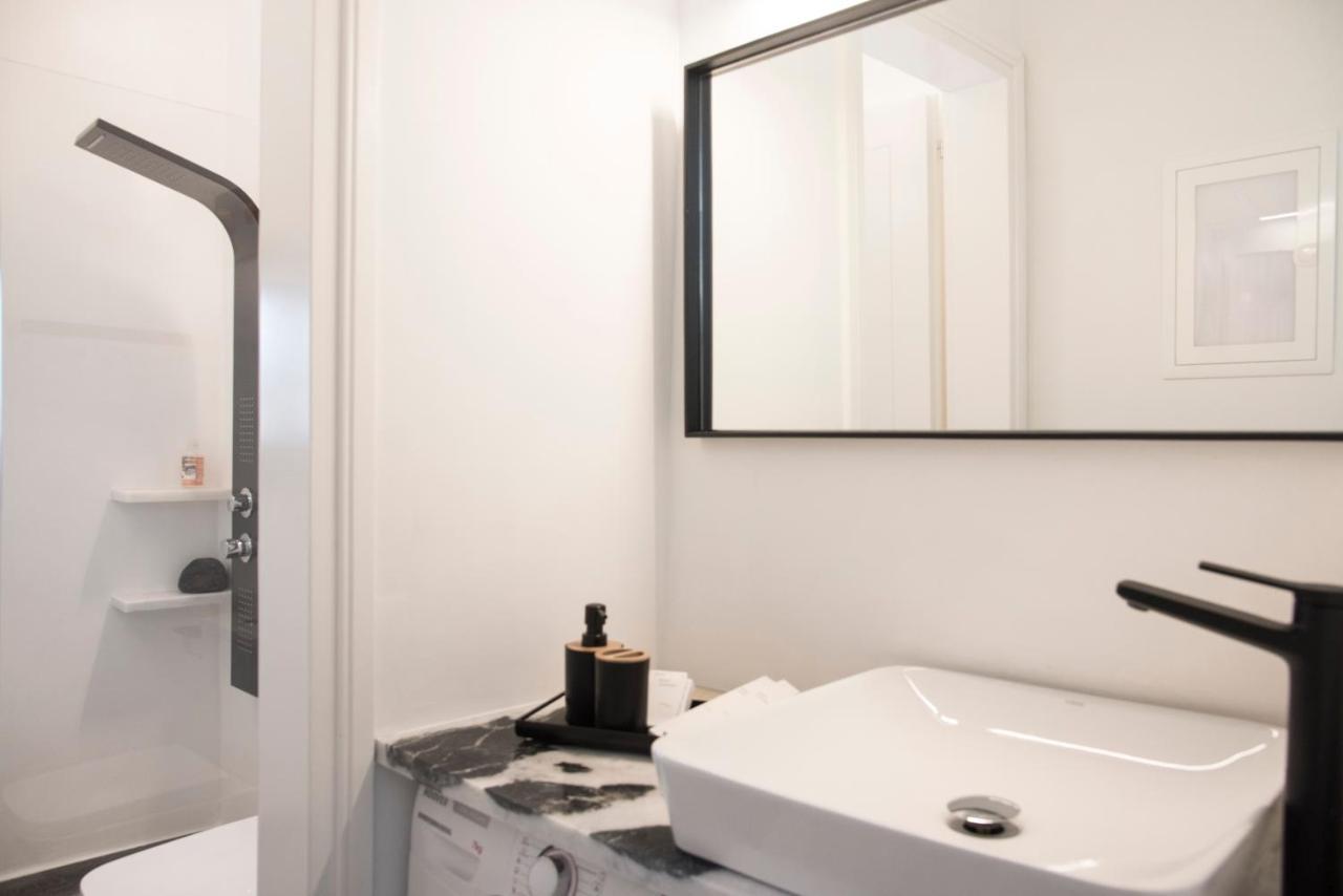 White New 1Bd House With Private Jacuzzi In Isterni Villa Isterni  ภายนอก รูปภาพ